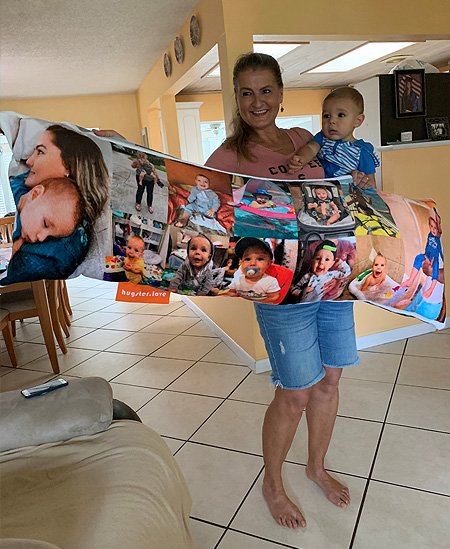 This giant pillow is amazing! The colours are very vibrant! It is super soft to touch! I will tell all my friends about this, they will want one too!